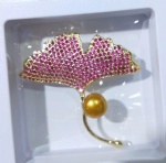 Brass Leaf brooch with Ruby stone paved and cream pearl